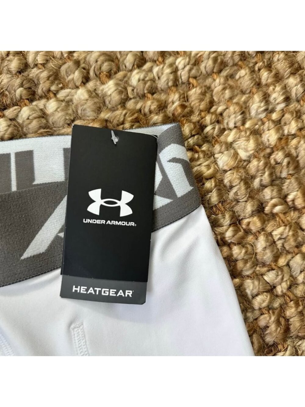New Under Armour Compression Shorts Football 6 Pocket Large Men’s 1305375